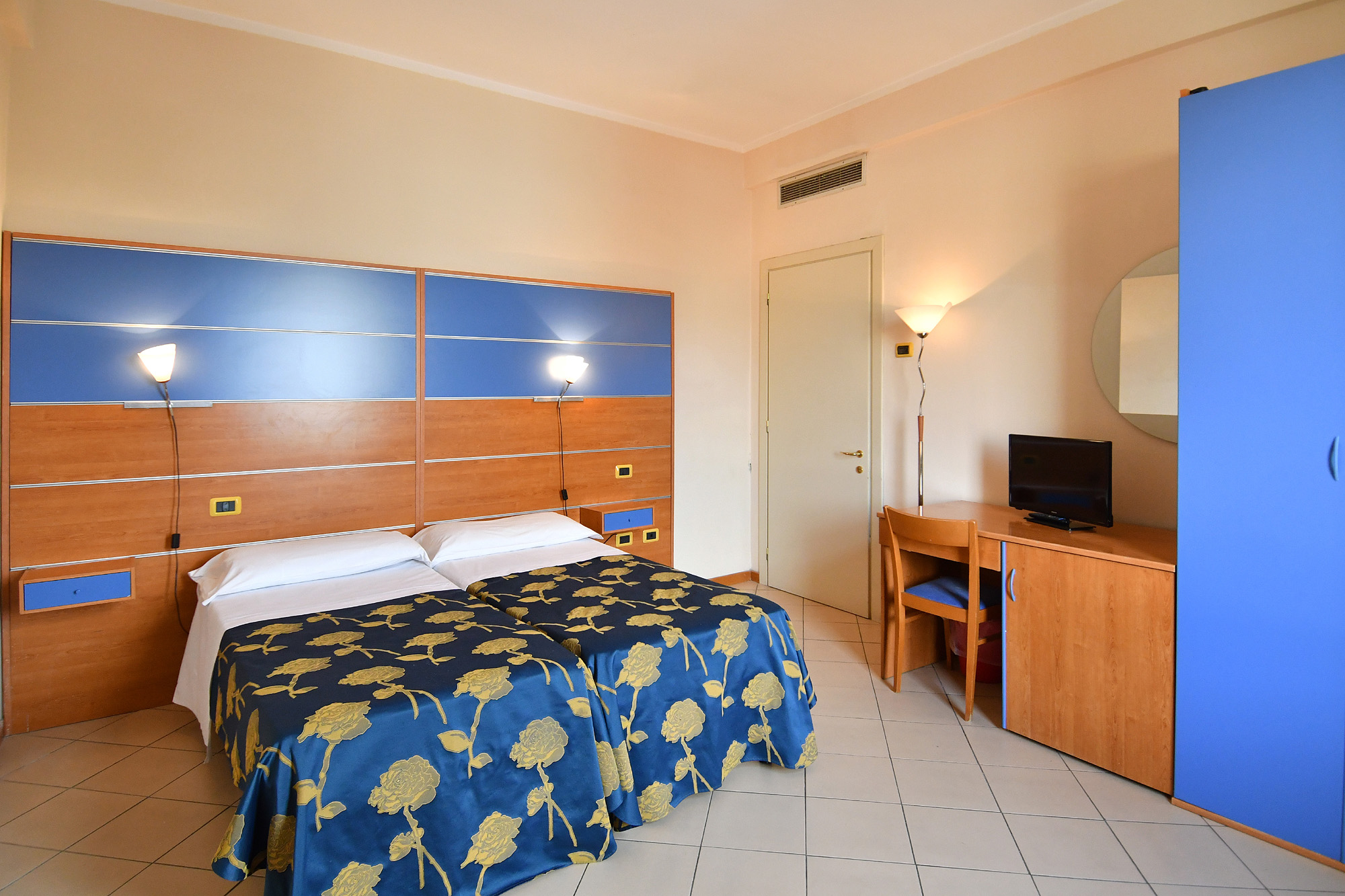 FOTO ROSELLINI    MONTECATINI TERME